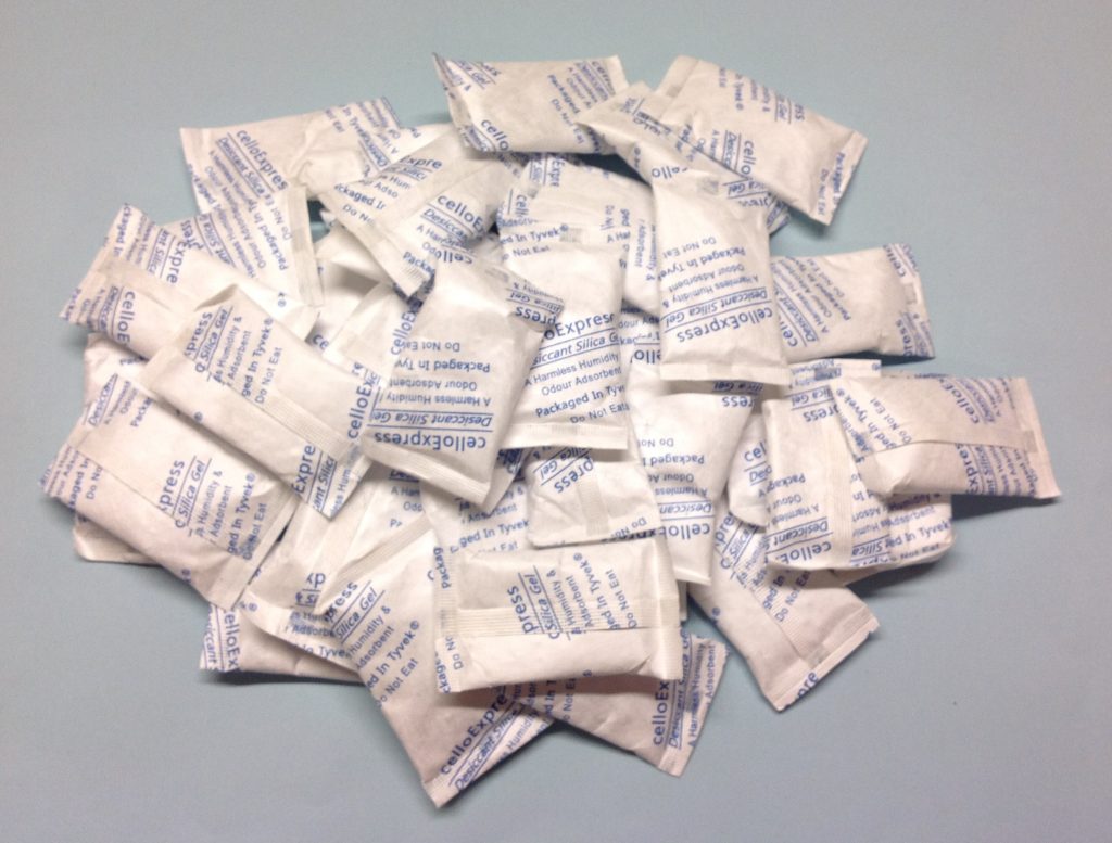 Silica Gel Pouches - Pack of 50 - 5g Silica Gel Sachets in Tyvek Paper ...