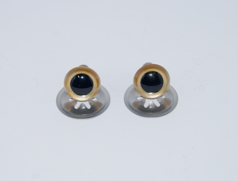 Pack of 1 Pair - 10.5mm Gold Pearl Eyes with Metal Backs - CelloExpress