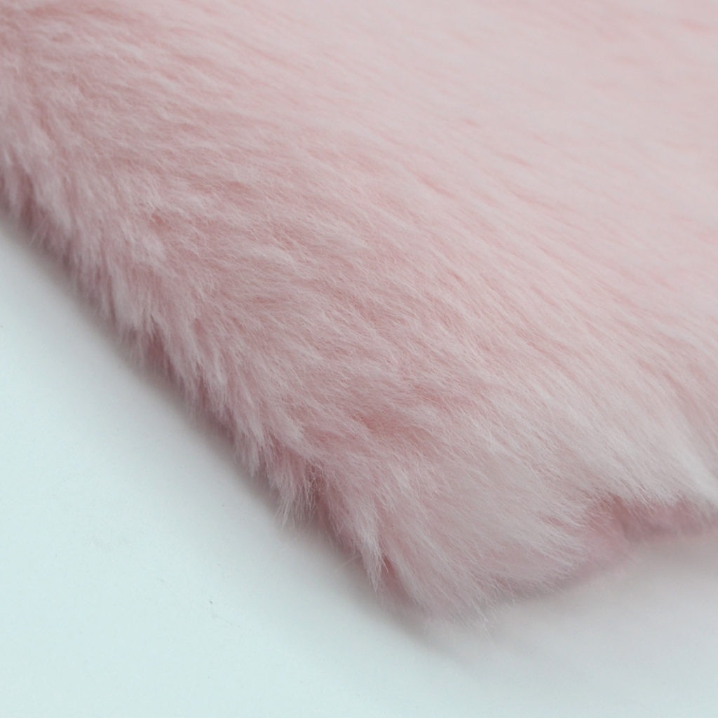 Light Pink Wolf Luxury Fur - CelloExpress